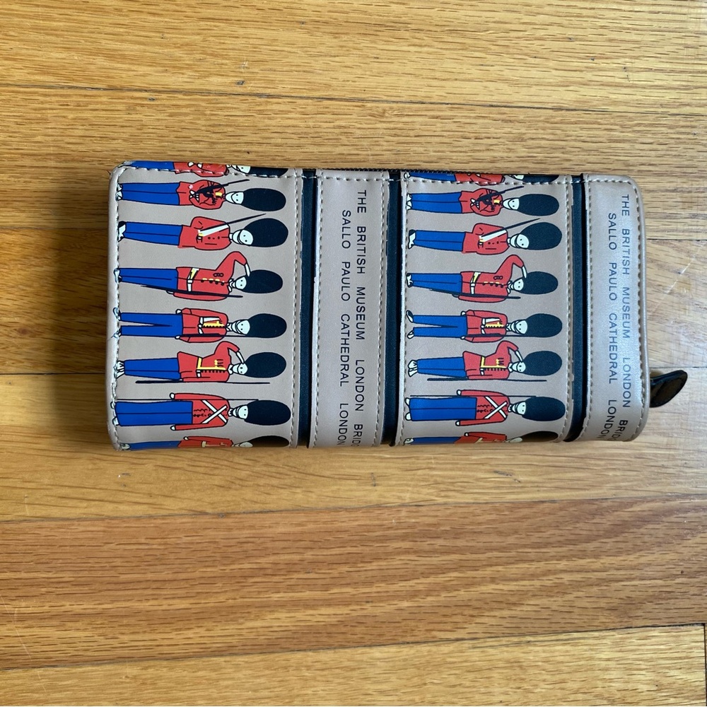 Beige London Guards Printed Trifold Wallet